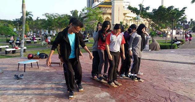 21TIKA-Forum Anak Batam Kembalikan Permainan Tradisional ke Tengah Masyarakat.jpg